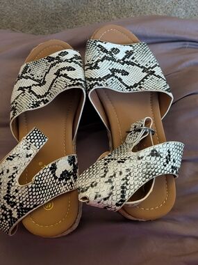 Textured Snake-Print Slide Sandals in White and Black